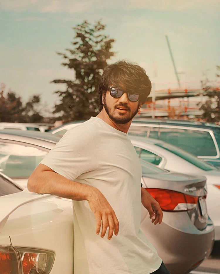 Mumbiker Nikhil | Age, Wiki, Biography