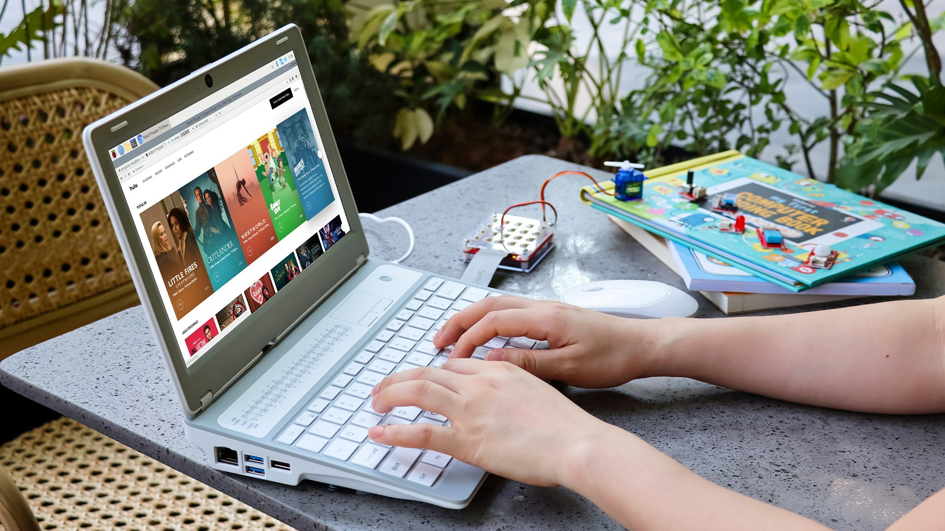 COWPI L - Una computadora portátil Raspberry Pi real para el hardware de programación de aprendizaje media 1