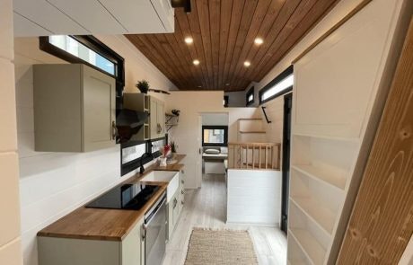 Tiny House gallery image