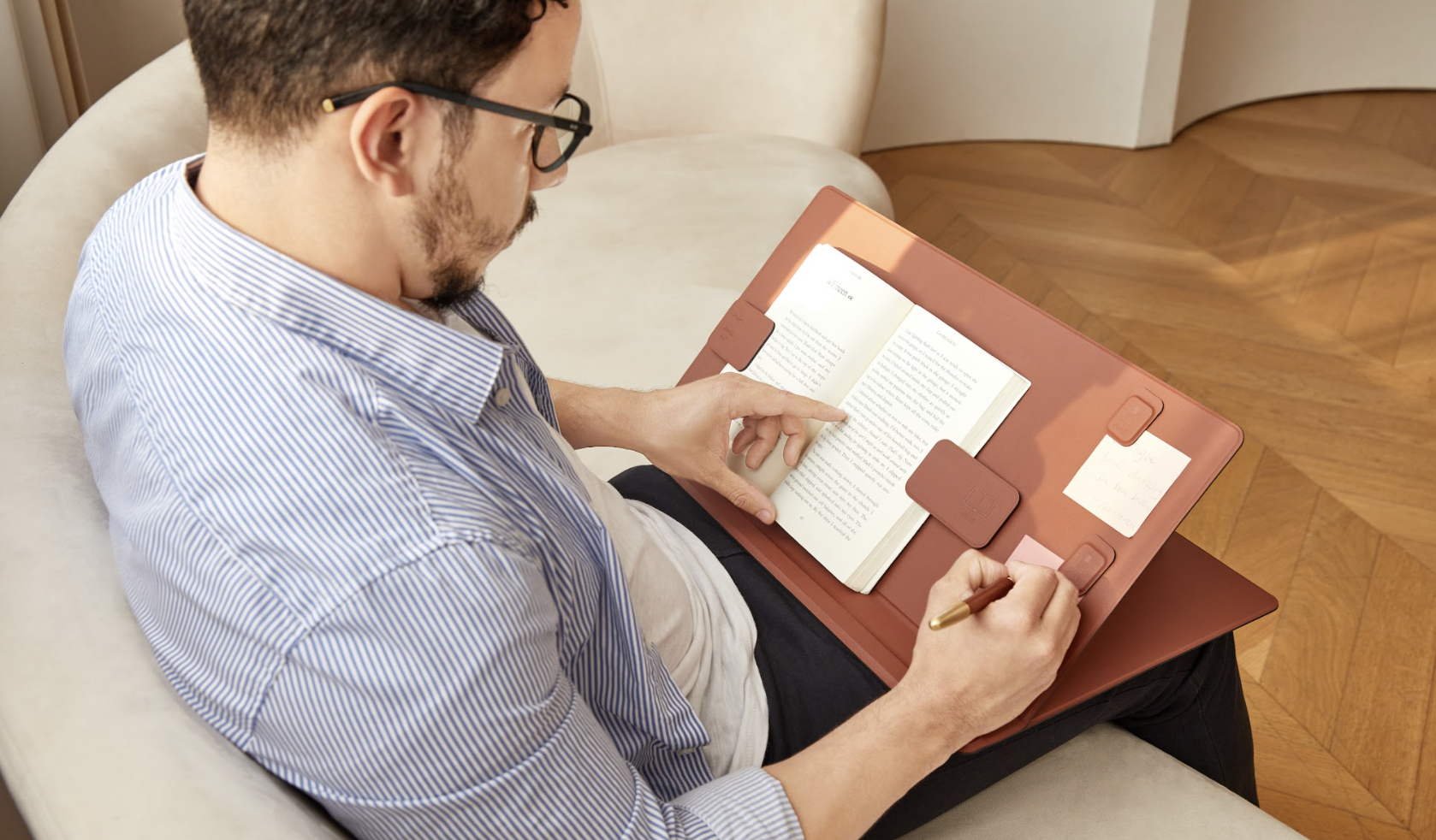 MOFT Smart Desk Mat gallery image