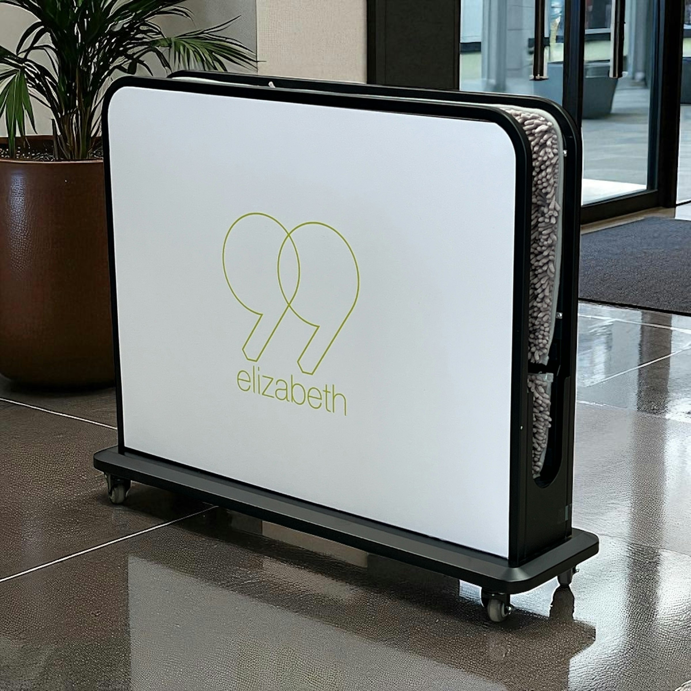 Slipless Umbrella Dryer gallery image