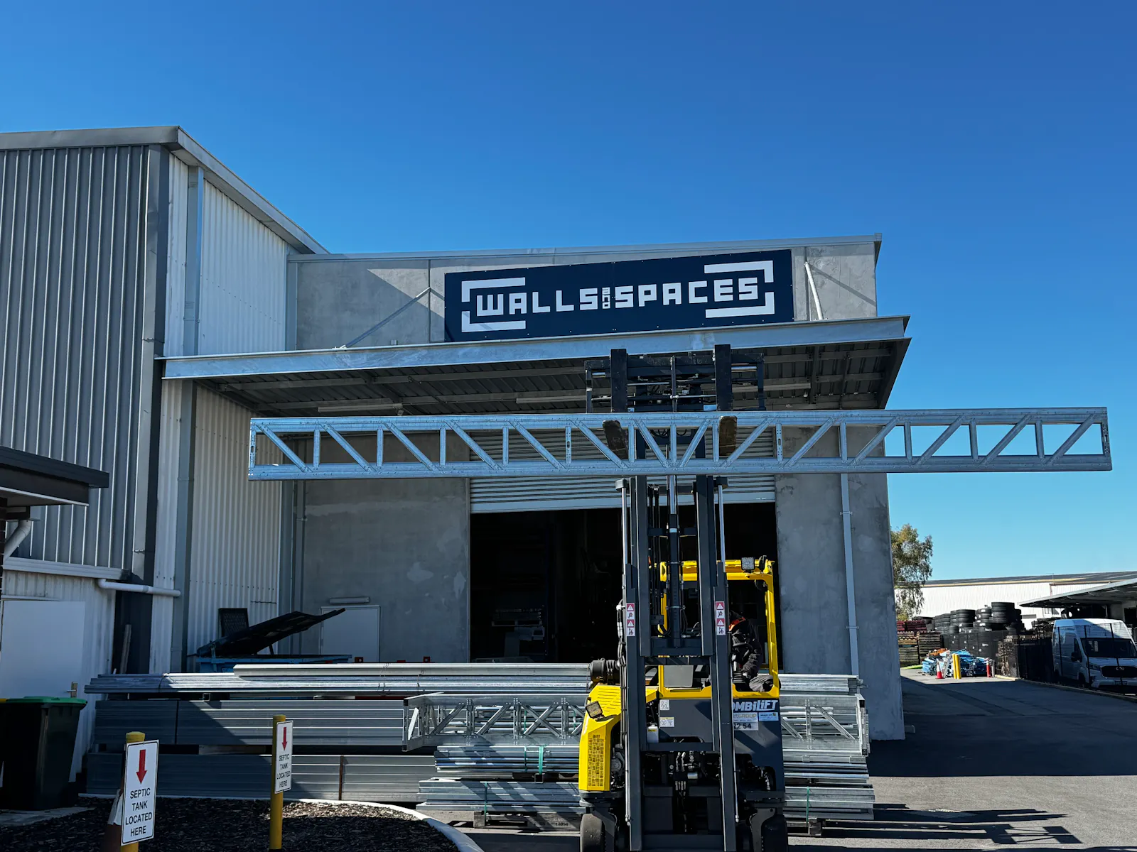 Walls and Spaces screenshot 2
