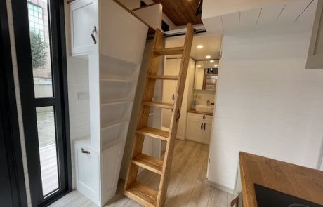 Tiny House gallery image