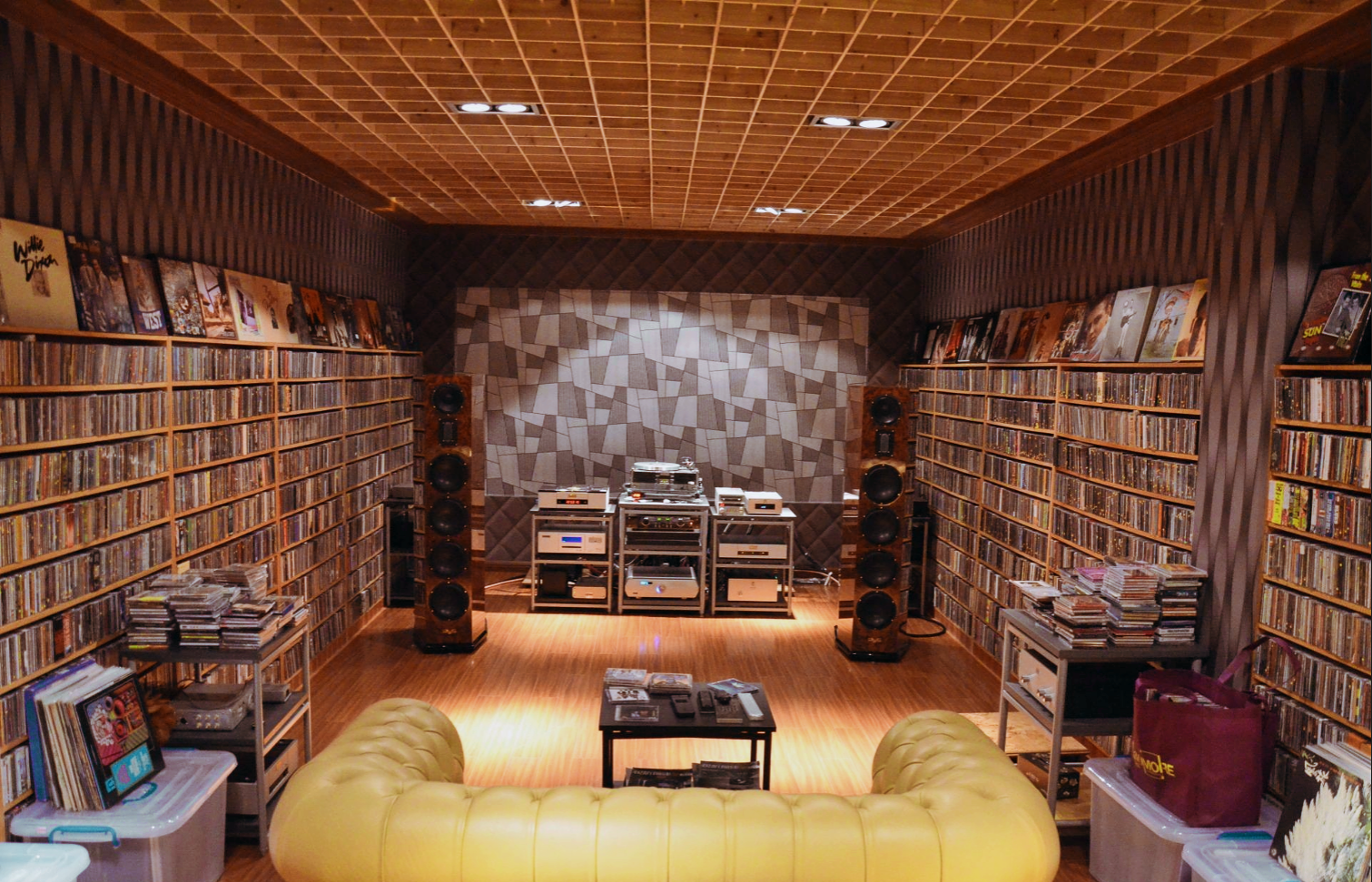 Website with reviews gallery image