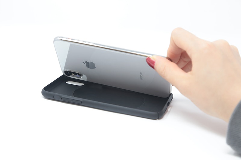 3-in-1 magnetic wireless power bank and car charger kit I Live on Indiegogo gallery image