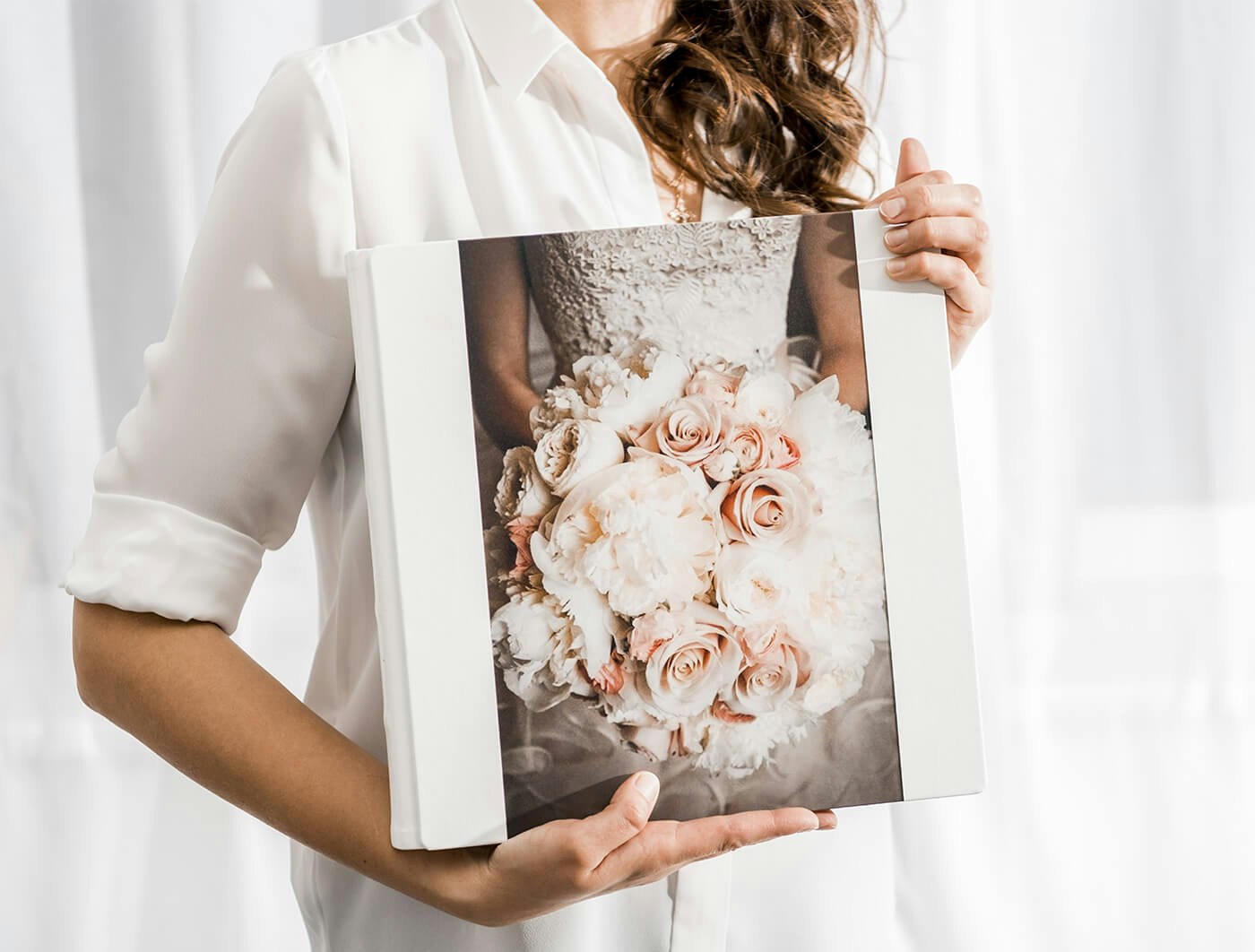 Wedding photo album gallery image