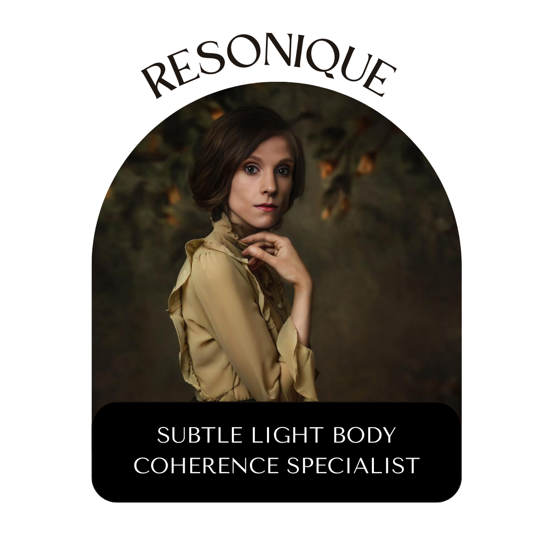 The Light Between Oracle Experience gallery image