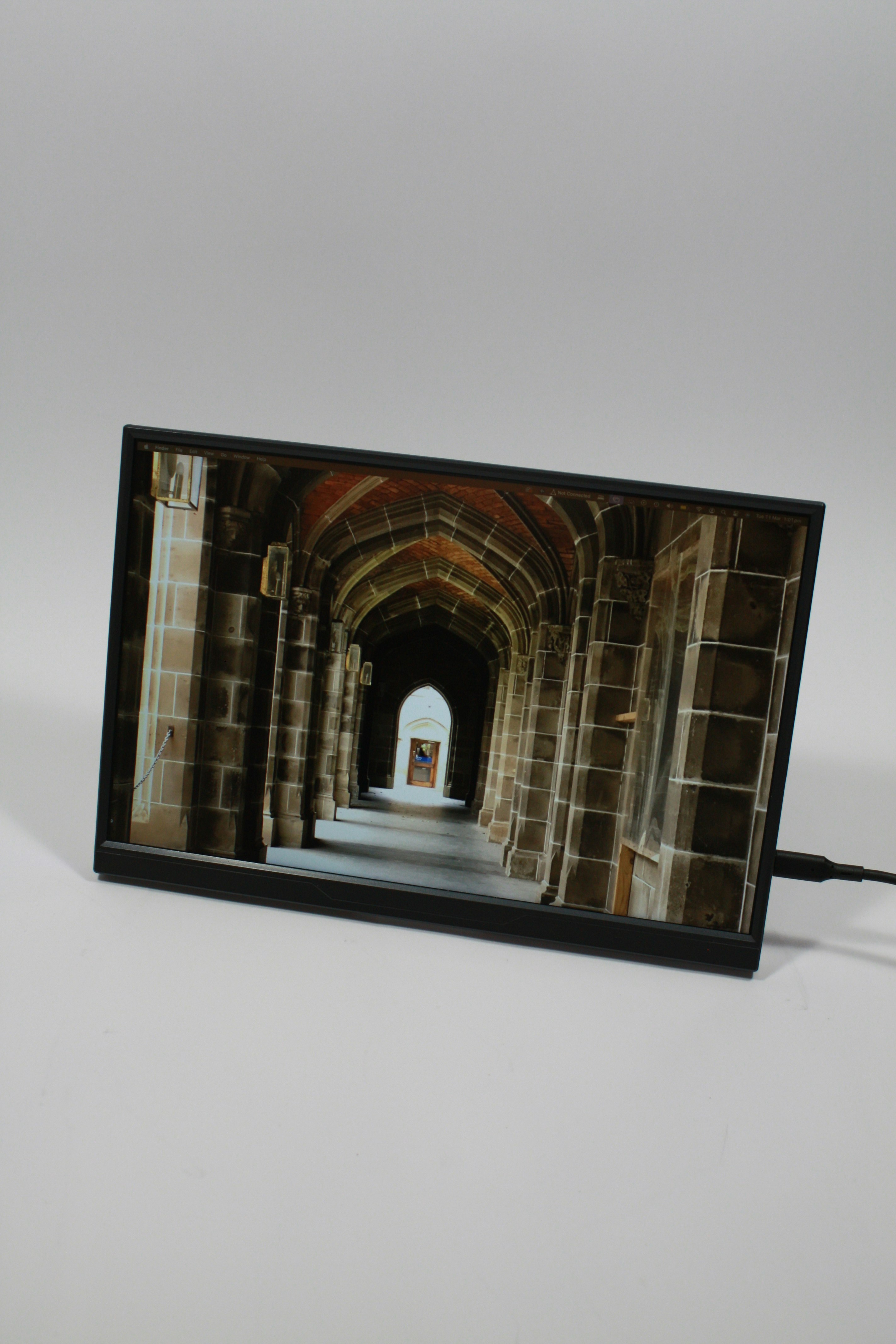 USB-C Tragbarer Monitor Medien 1