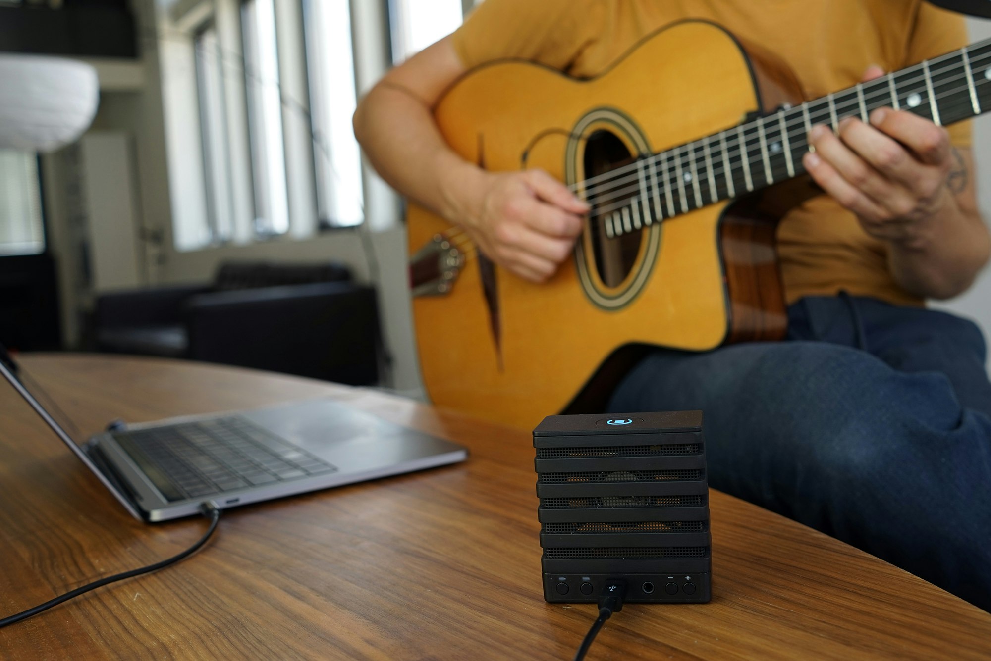 Mikme Silver Wireless Recording Microphone gallery image