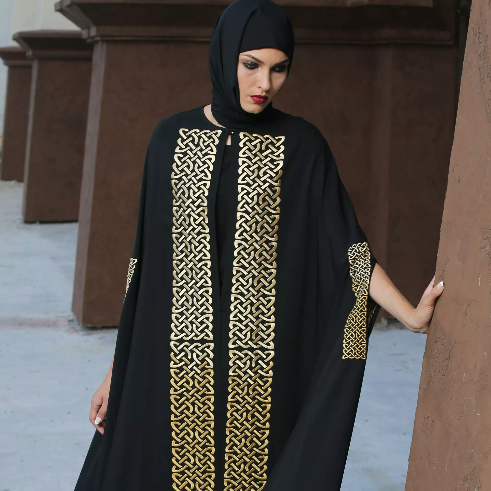 Kaftan Abaya Histrov "Celtic Ornaments" media 1