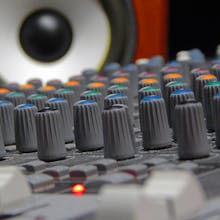 DJ Controller for beginners gallery image