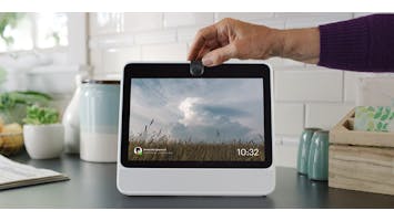 Facebook Portal mention in "Is Facebook Portal good for seniors?" question
