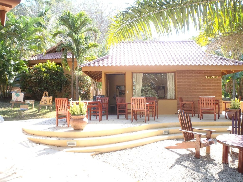 Travel with Makers gallery image