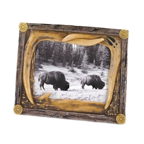Home Decor Heaven has some pretty cool home decorations year round. gallery image