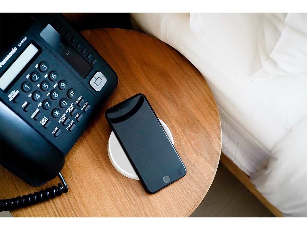 Solar Wireless Power Bank