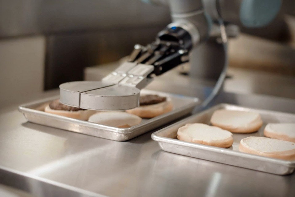 Flippy by Miso Robotics gallery image