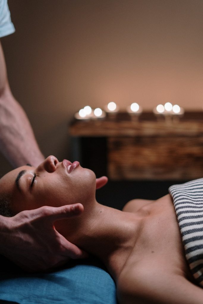 Mídia 2 de Serviços de massagem terapêutica