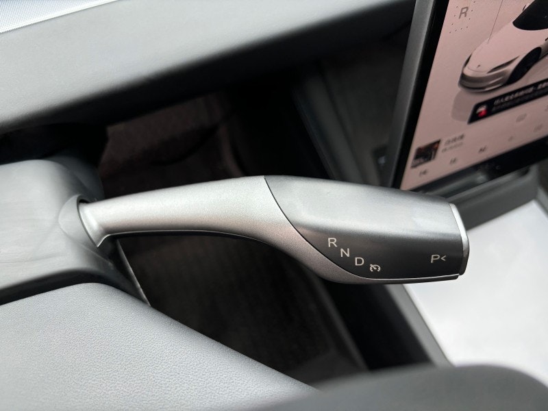 Tesla Turn Segnal e cambio di cambio gambi - Tesla Turn Segnal e cambio di cambio gambi media 3