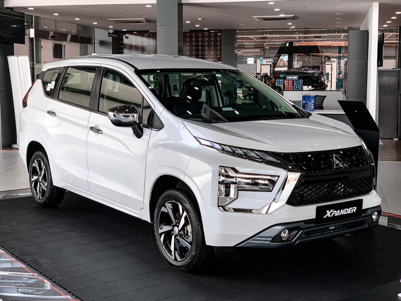 وسائط Mitsubishi Xpander 2023 - متخصص في توفير معلومات سيارات ميتسوبيشي 3