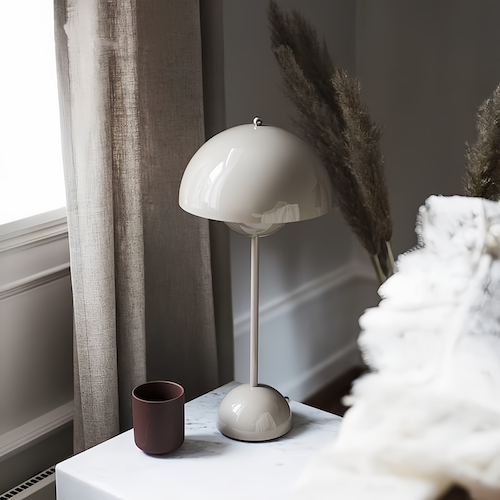 Scandi Flowerpot Table Lamp - The light provides warm light with adjustable brightness. media 3