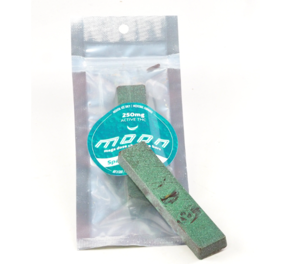 moon chocolate bar 250mg gallery image
