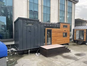 Tiny House gallery image
