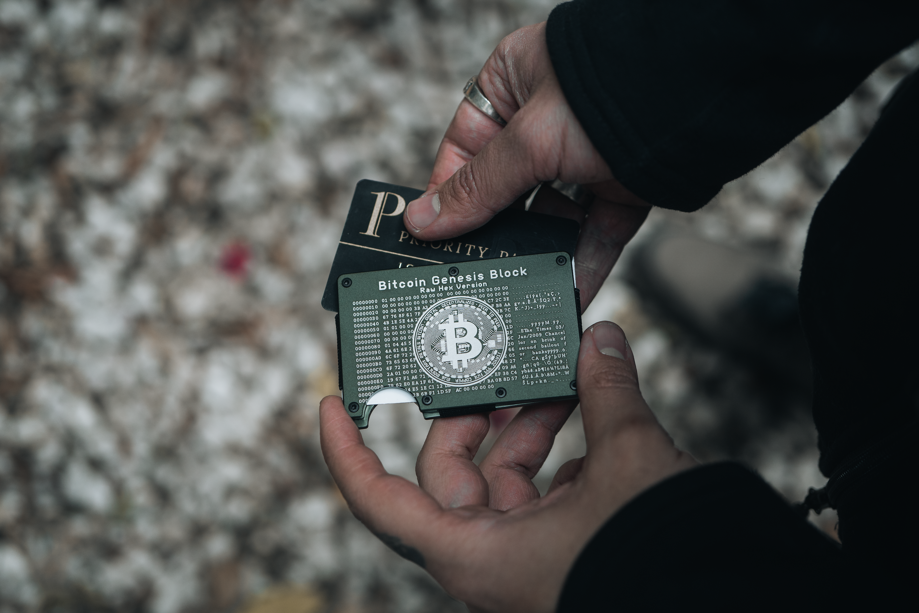 Média Portefeuille de cartes de crédit pour les amateurs de Bitcoin - Montrez votre amour pour Bitcoin dans le style 10