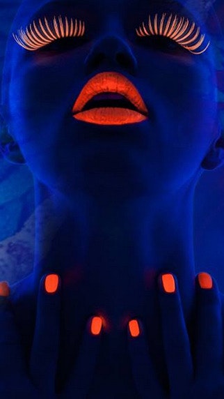 Black Light Vision gallery image