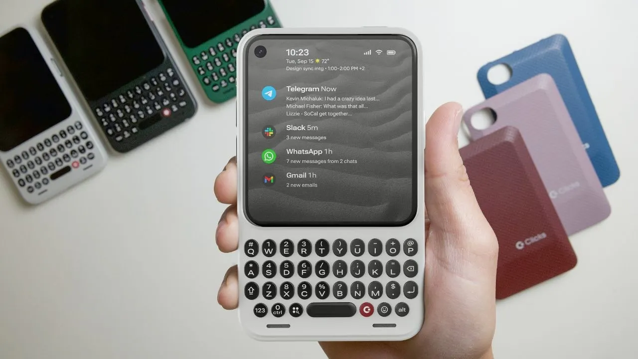 Clicks Communicator gallery image