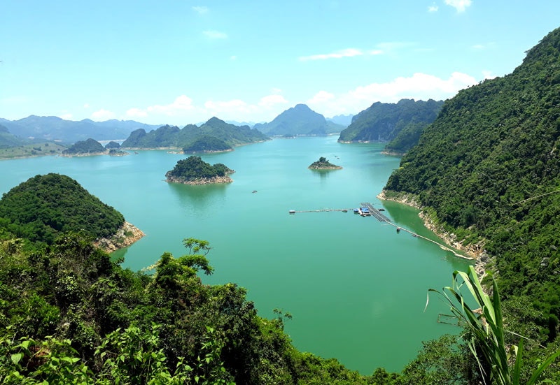BA Khan旅游