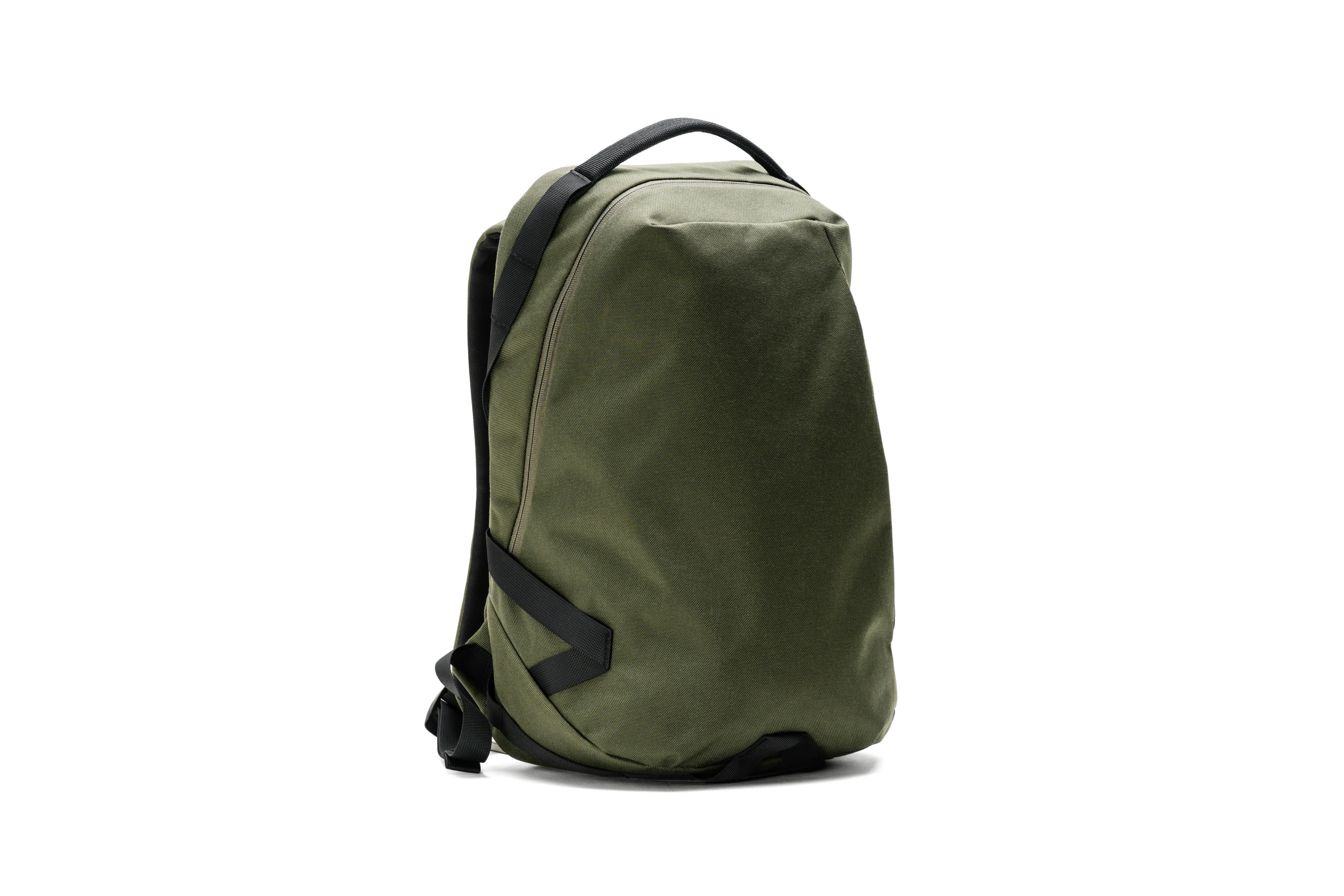The Best Everyday Backpack For Commuters gallery image