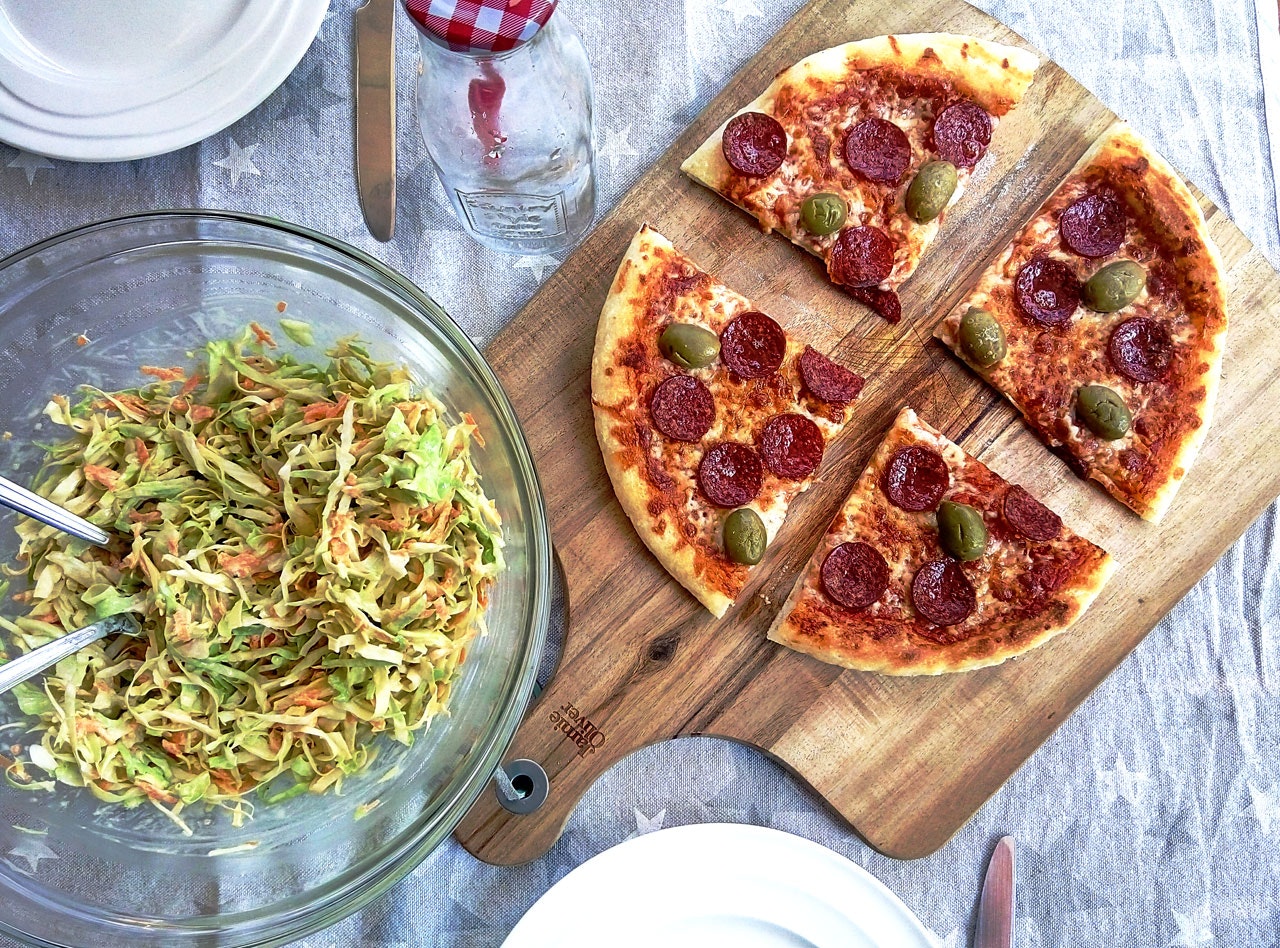 IRONATE - Perfect "No oven" pizza in 3 minutes. gallery image