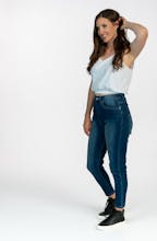 Morii Jeans gallery image