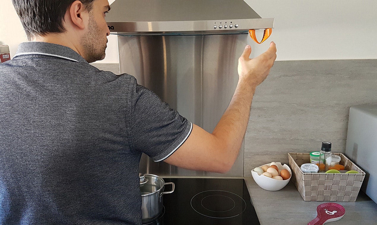 MEOMITT : The Magic Ergonomic Oven Mitt gallery image