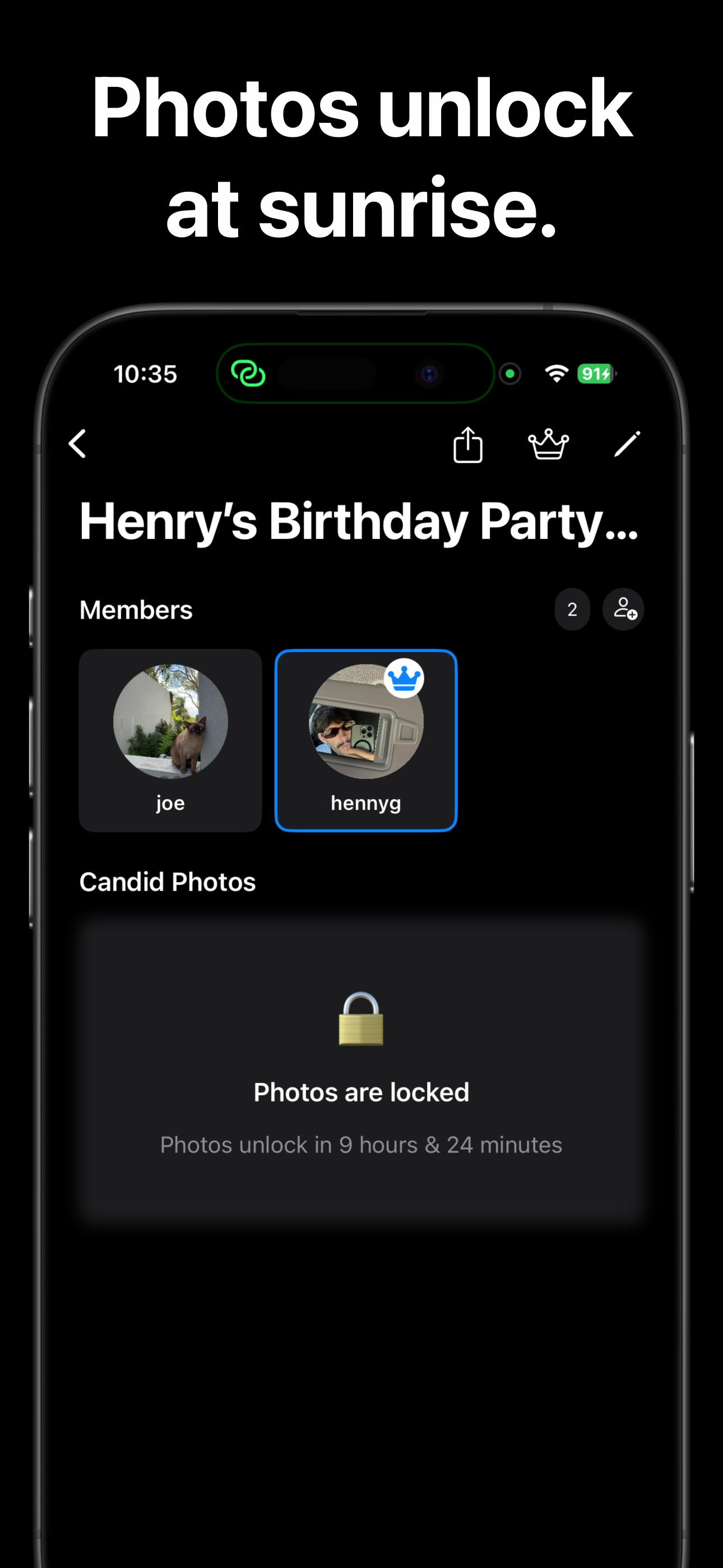 Candid gallery image