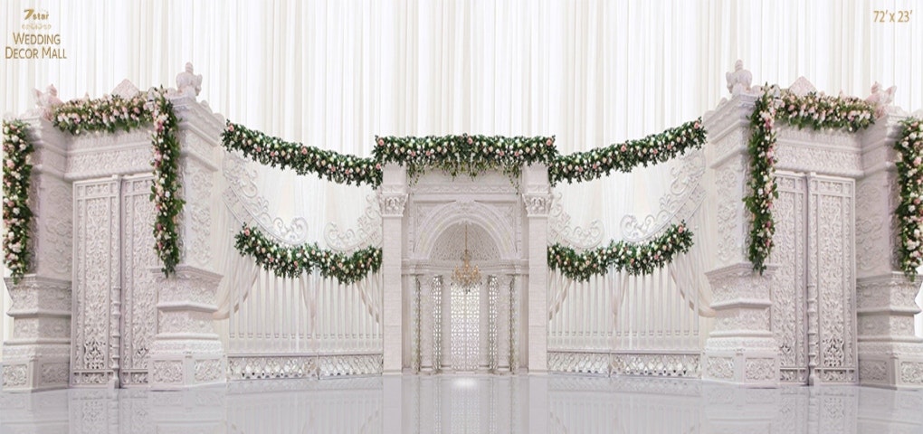 Event decoration items in wholesale