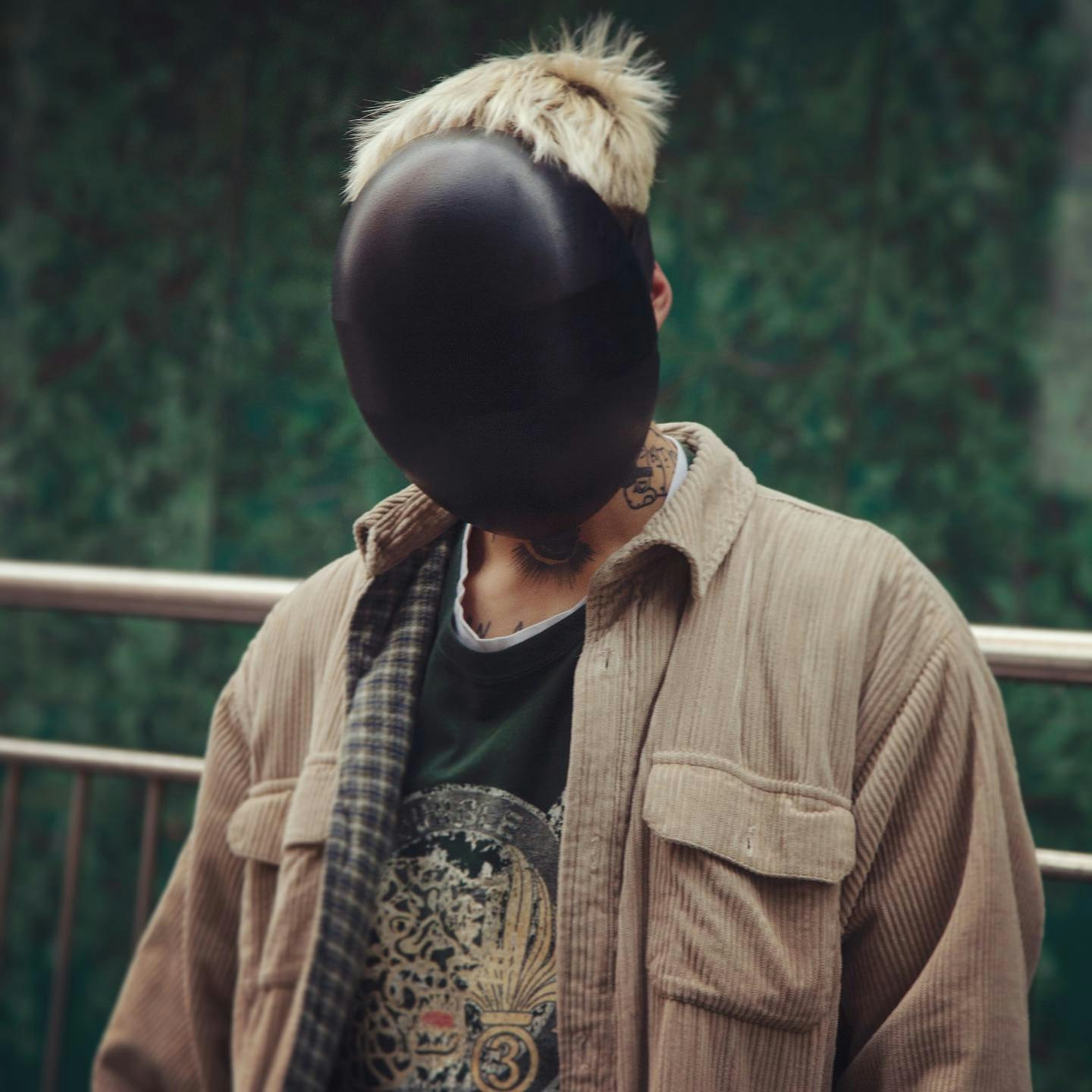 Blanc Mask gallery image