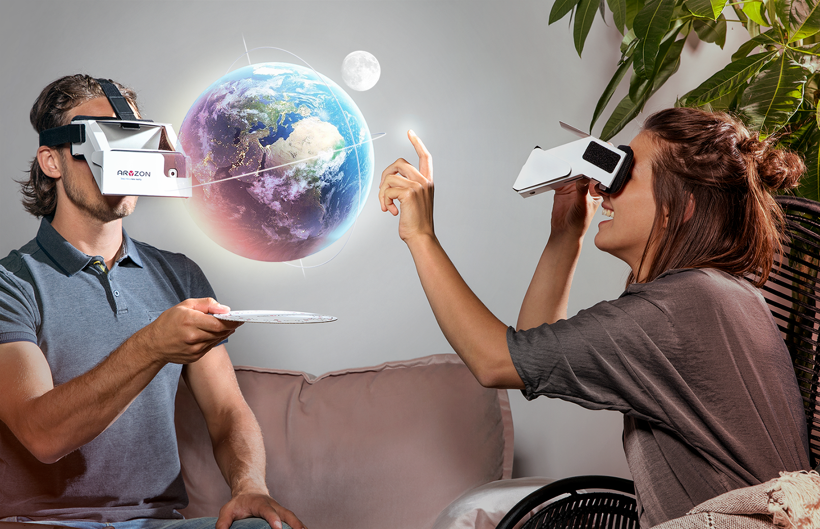 Aryzon AR/MR Cardboard Headset gallery image
