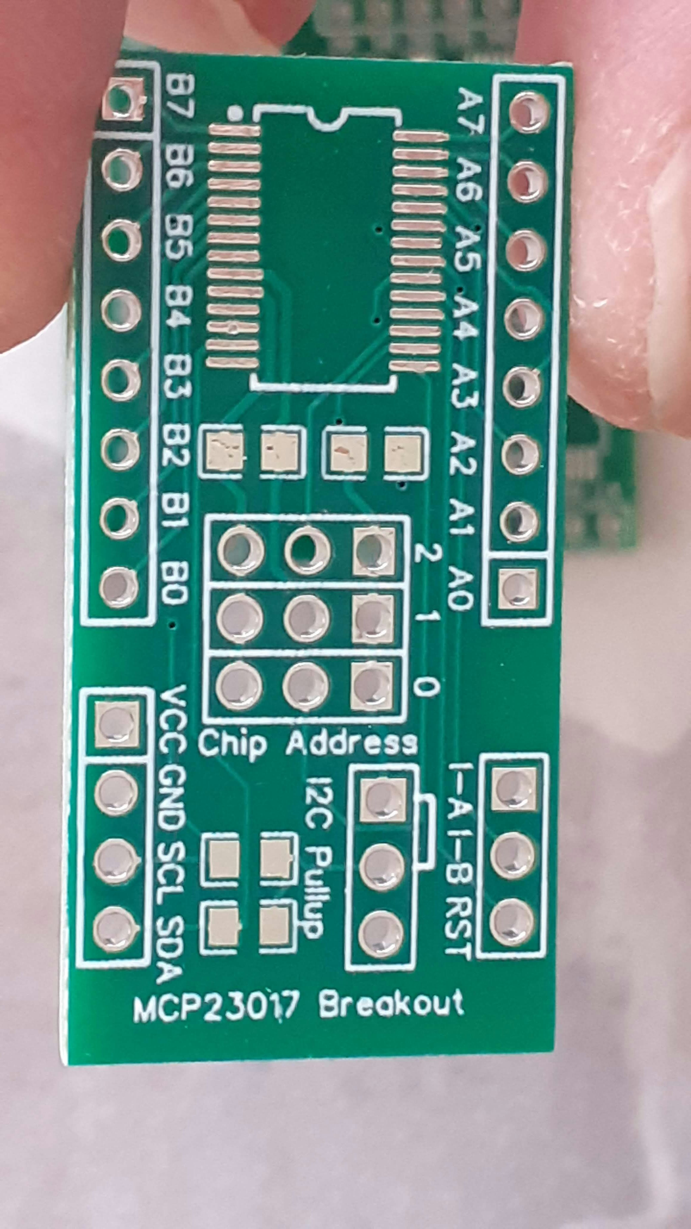 Breadboard Friendly MCP23017 Breakout - een breadboardvriendelijke MCP23017 -uitbraak media 3
