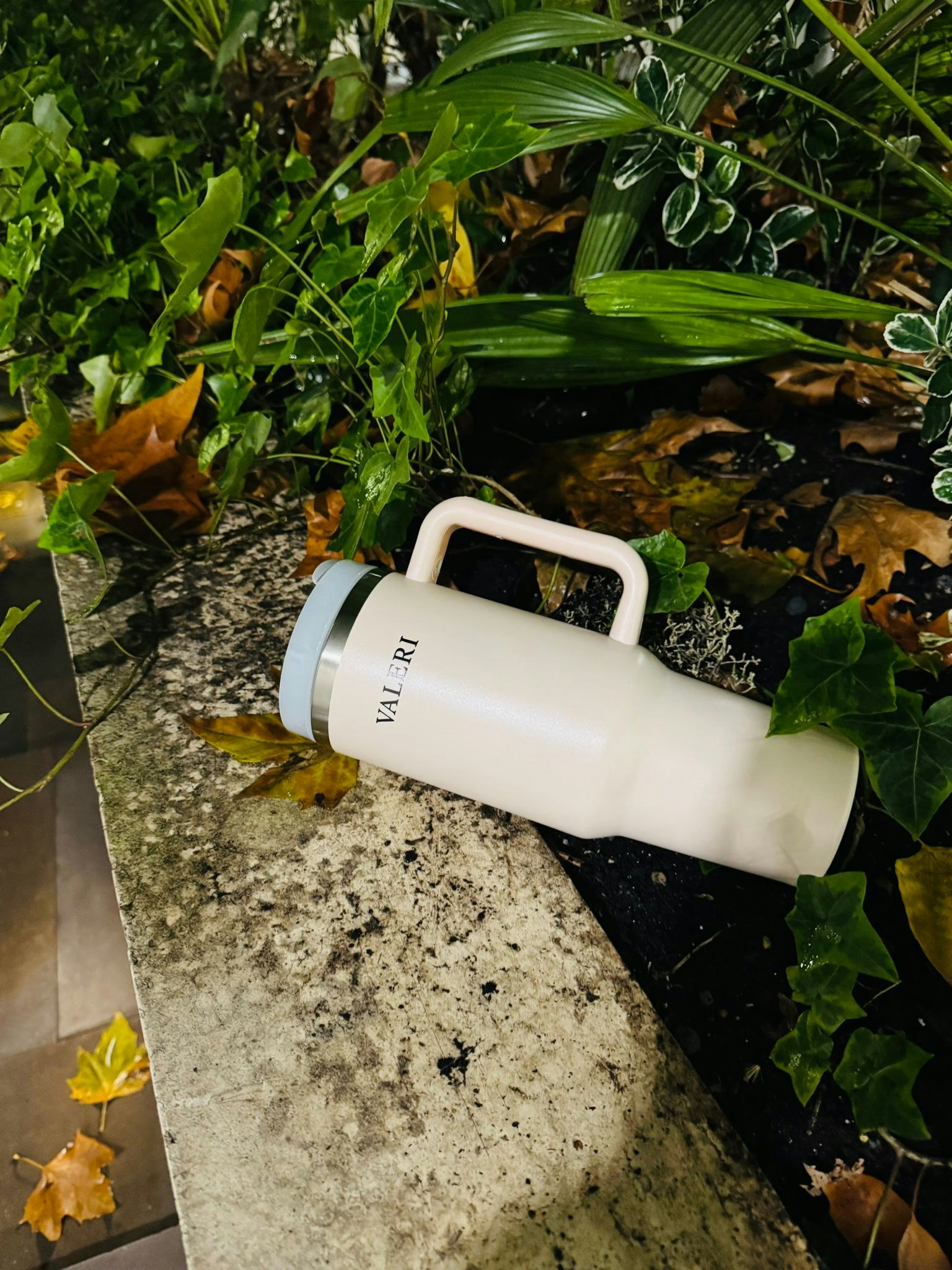 VALERI SMART TECH LID TUMBLER gallery image