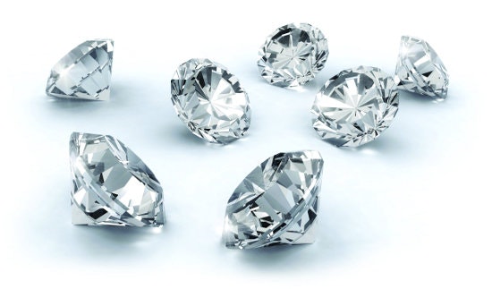 Confronta diamanti naturali e coltivati ​​in laboratorio - Aumentata Reality Diamond Search Company media 3