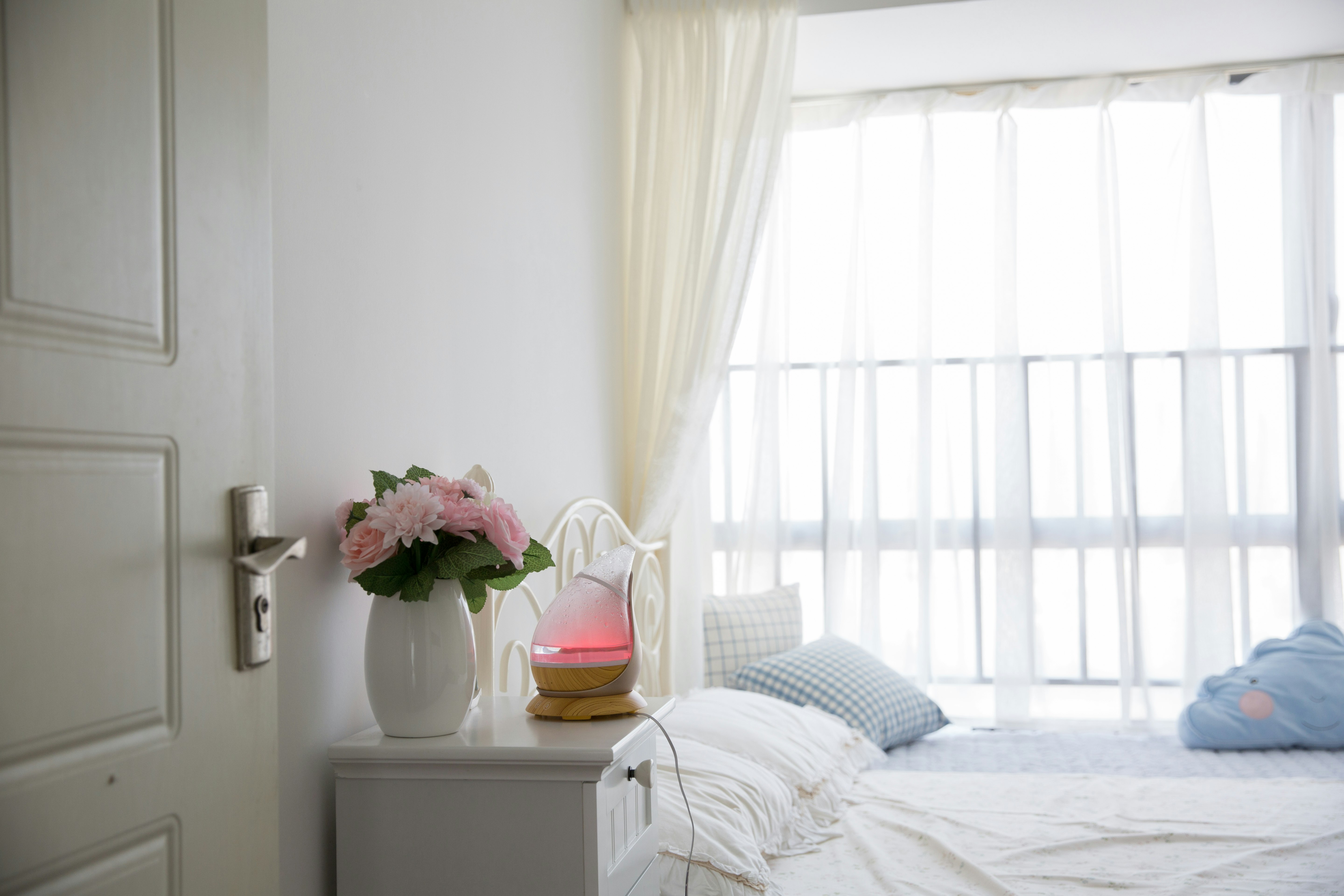 Aickar ELF - The World’s First Transparent Aroma Diffuser gallery image