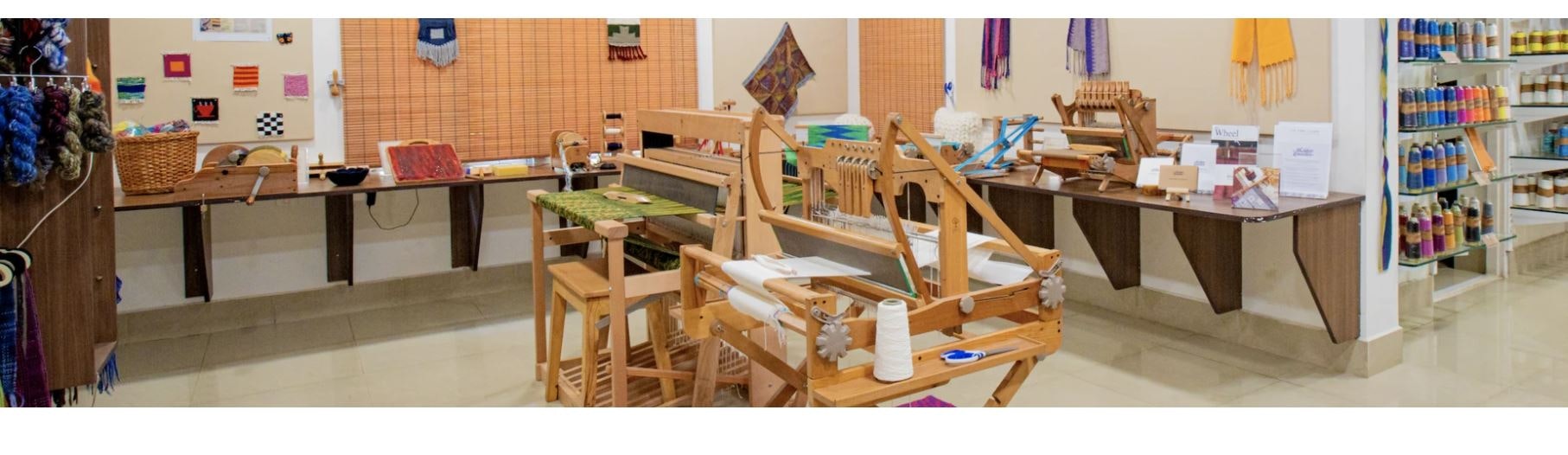 Navette e aghi - Studio di tessitura e forniture media 1