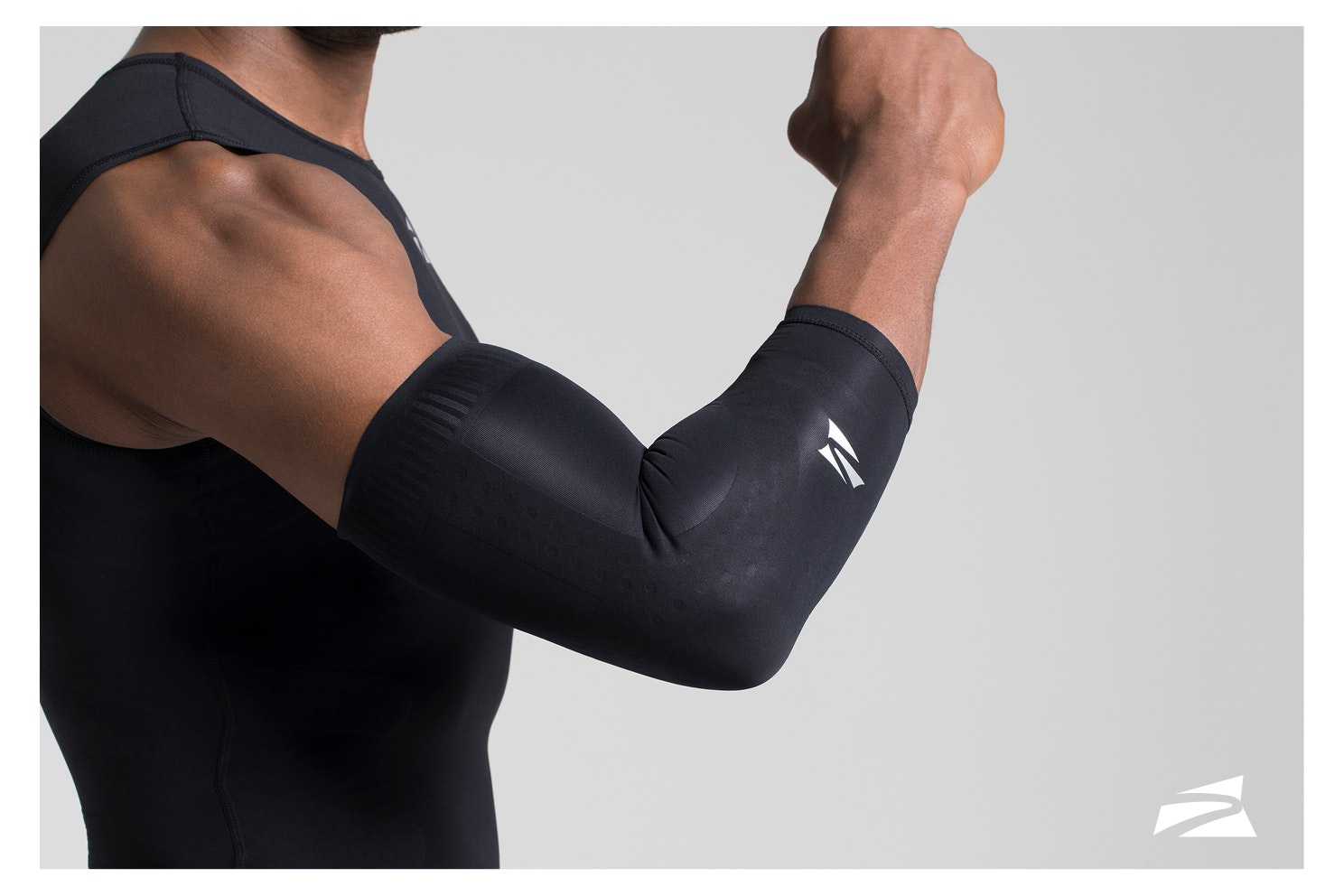 Enerskin E75 Compression Gear gallery image
