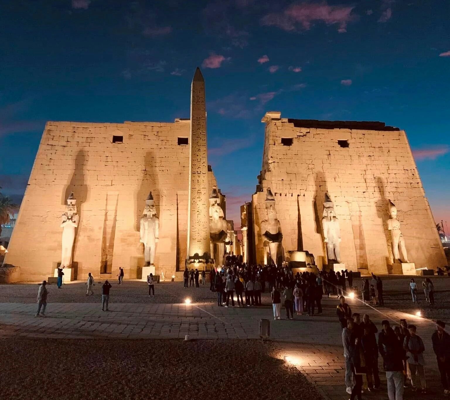 Luxor: The Visual Guide