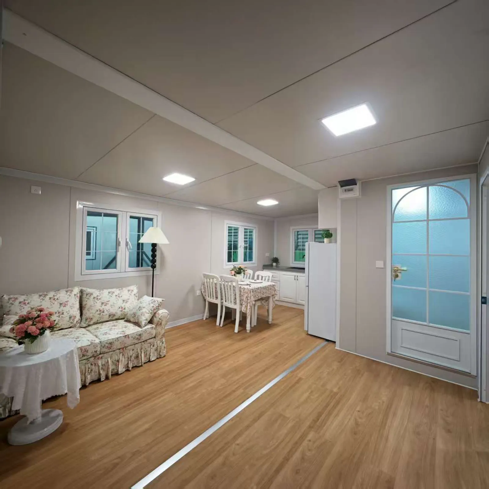 20FT Country-Style Container House screenshot 2