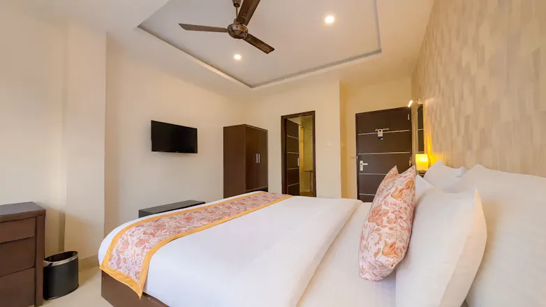 Sumi Yashshree Hotels gallery image