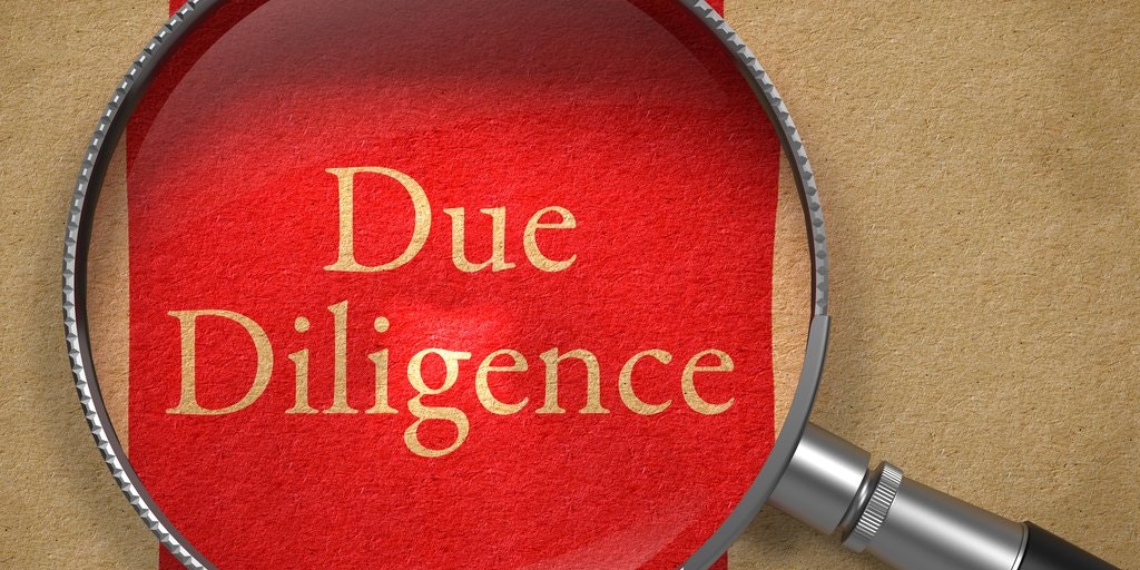 Média Plate-forme de diligence raisonnable - Diligence raisonnable alimentée par AI: découvrir les drapeaux rouges pour toute personne. 1