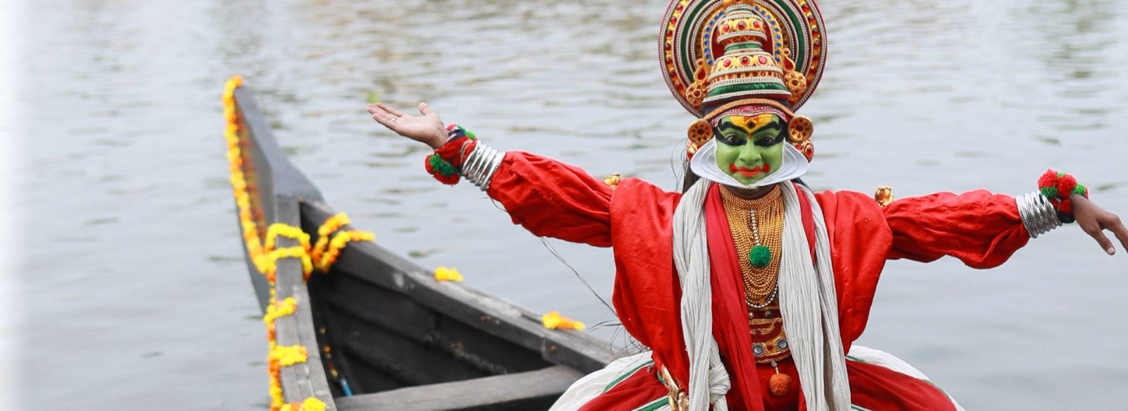 Riguardo Noi- State Express India Viaggi