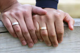 Do Amore Rings gallery image